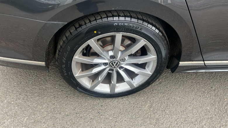 Volkswagen Passat 1.5 TSI EVO R-Line 4dr DSG Petrol Saloon
